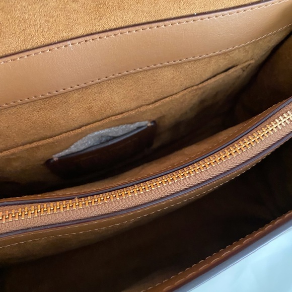 Disney x Coach Tilly Top Handle Satchel in Signature Canvas with Dalmati… - Picture 4 of 8